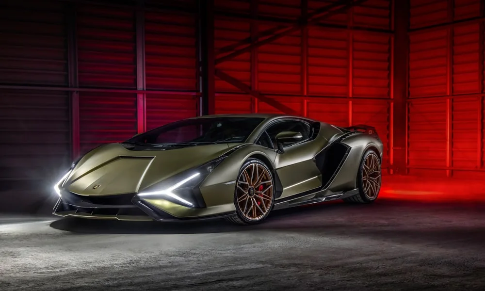 Lamborghini Sian — вид спереди, фото 3