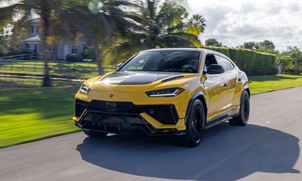 Lamborghini Urus — вид спереди, фото 4
