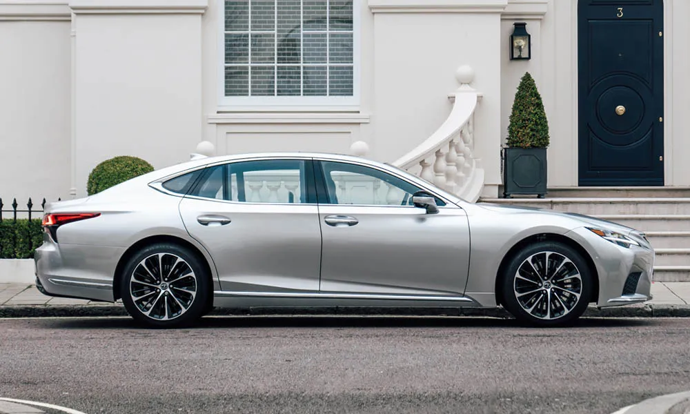 Lexus LS 350