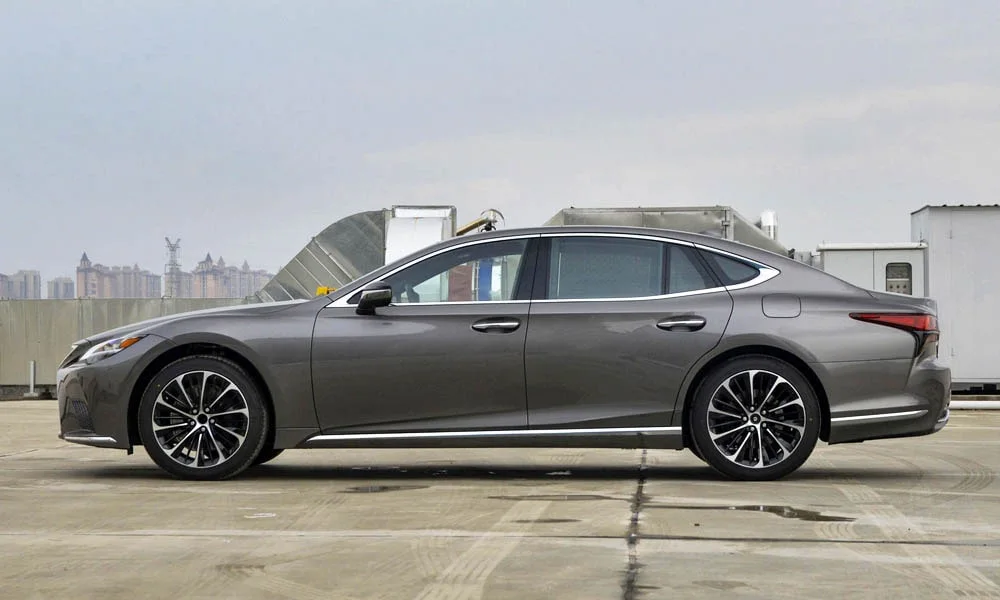 Lexus LS 500