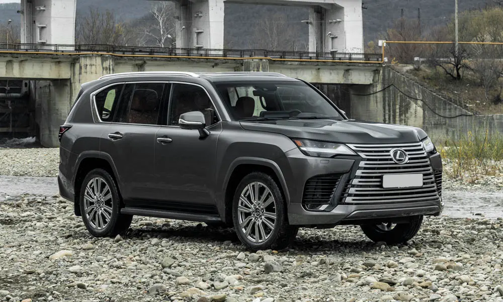 Lexus LX 600