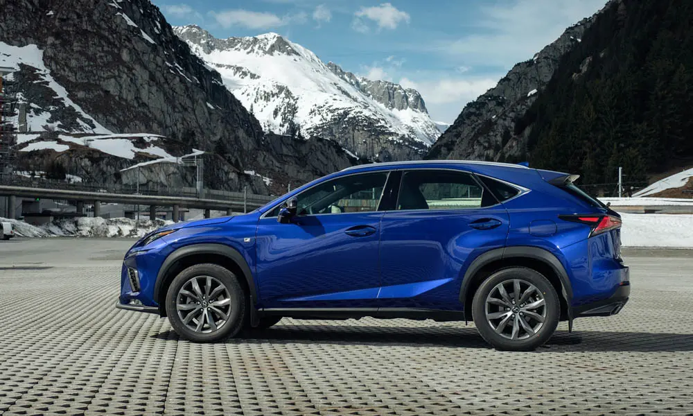 Lexus NX 300