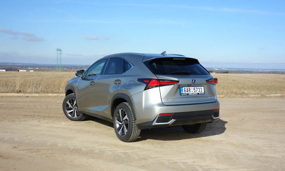 Lexus NX 300h