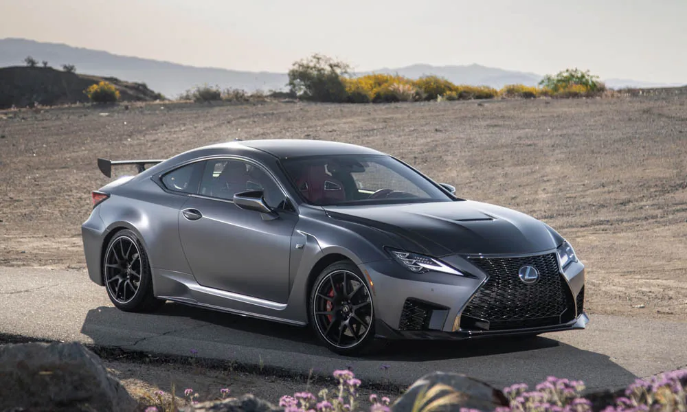 Lexus RC F (2024) — вид спереди, фото 3