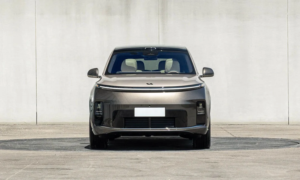 Li Auto Li Auto L9 Livis — вид спереди, фото 2