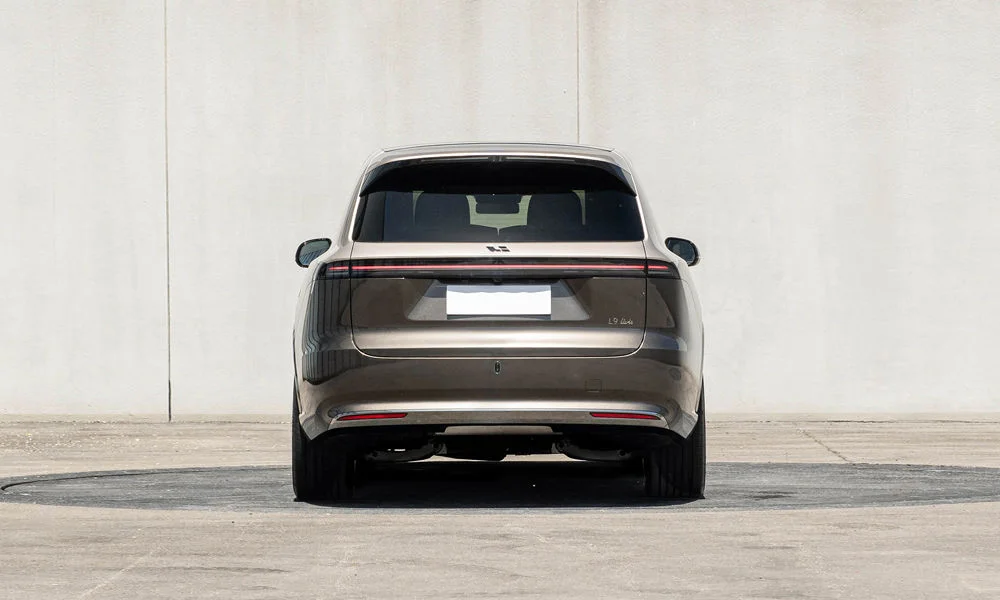 Li Auto Li Auto L9 Livis — вид сзади, фото 2