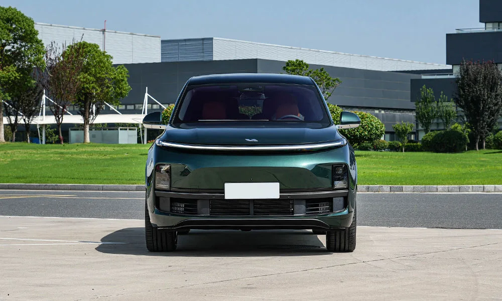 Li Auto Li Auto L9 (2026) — вид спереди, фото 2