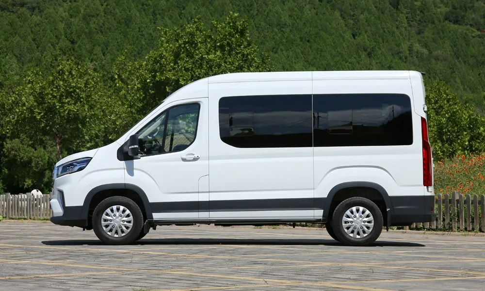 Maxus V90