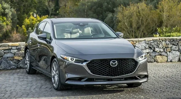 Mazda 3 Седан