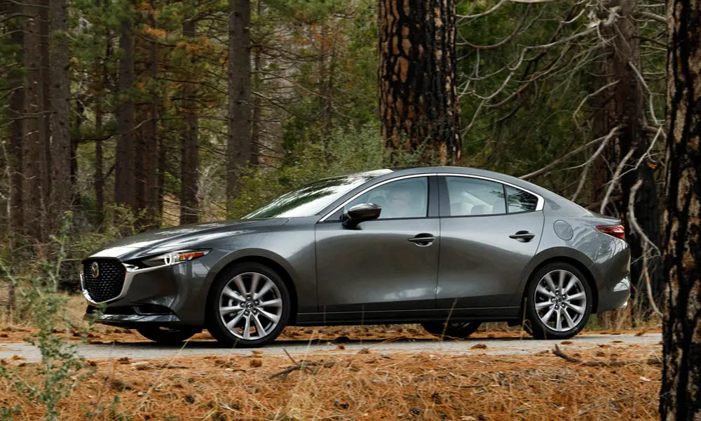 Mazda 3 Седан