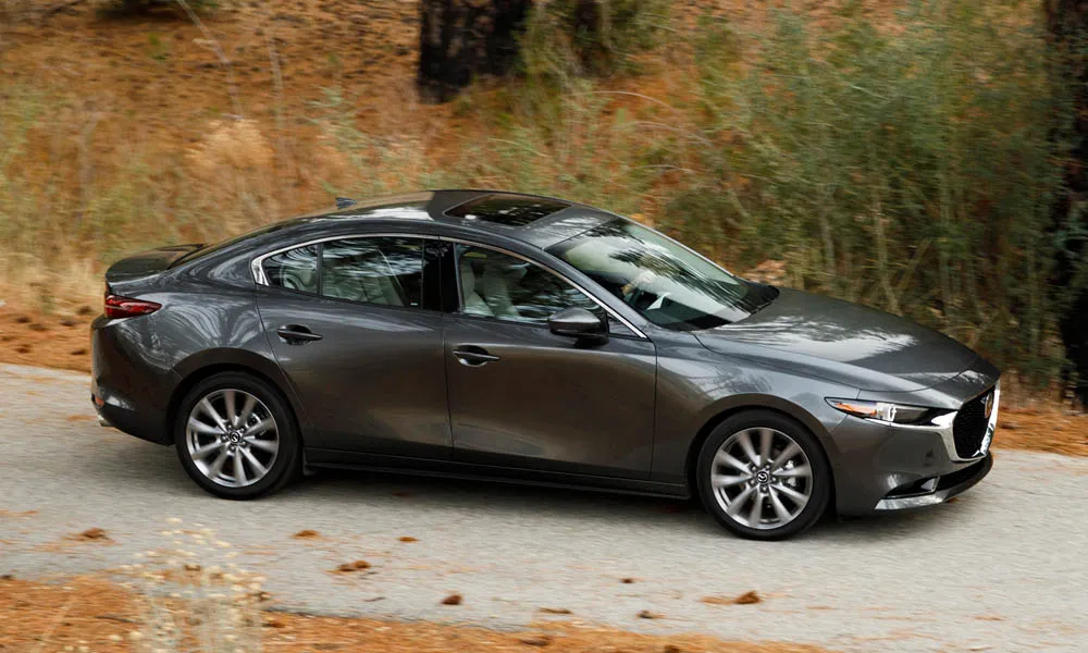 Mazda 3 Седан