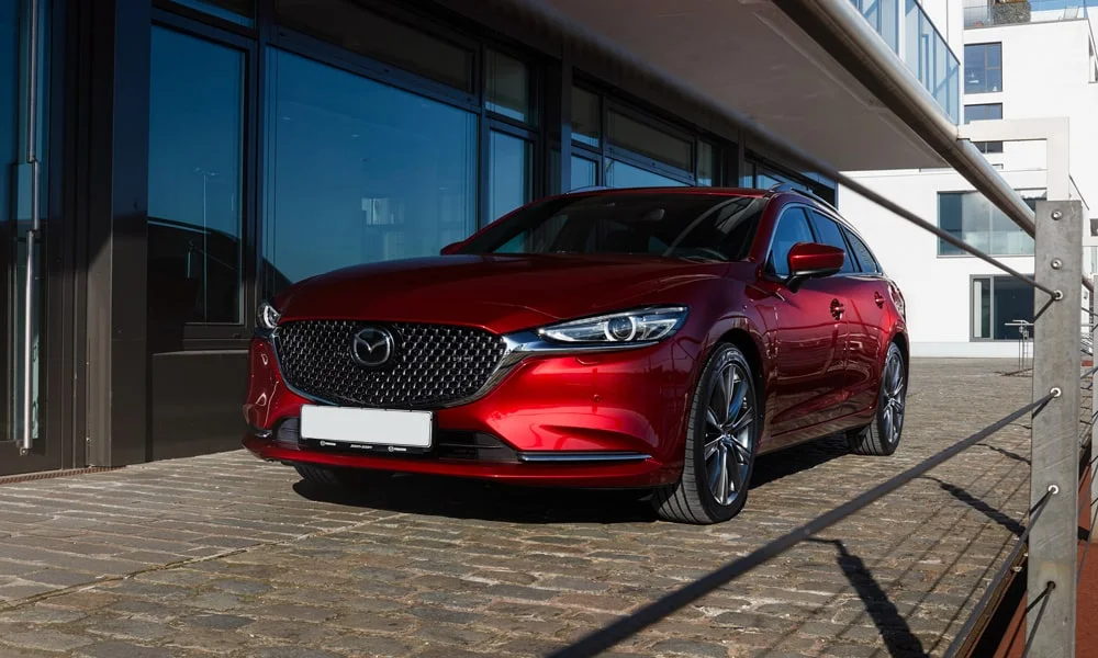 Mazda 6 Wagon — вид спереди, фото 2