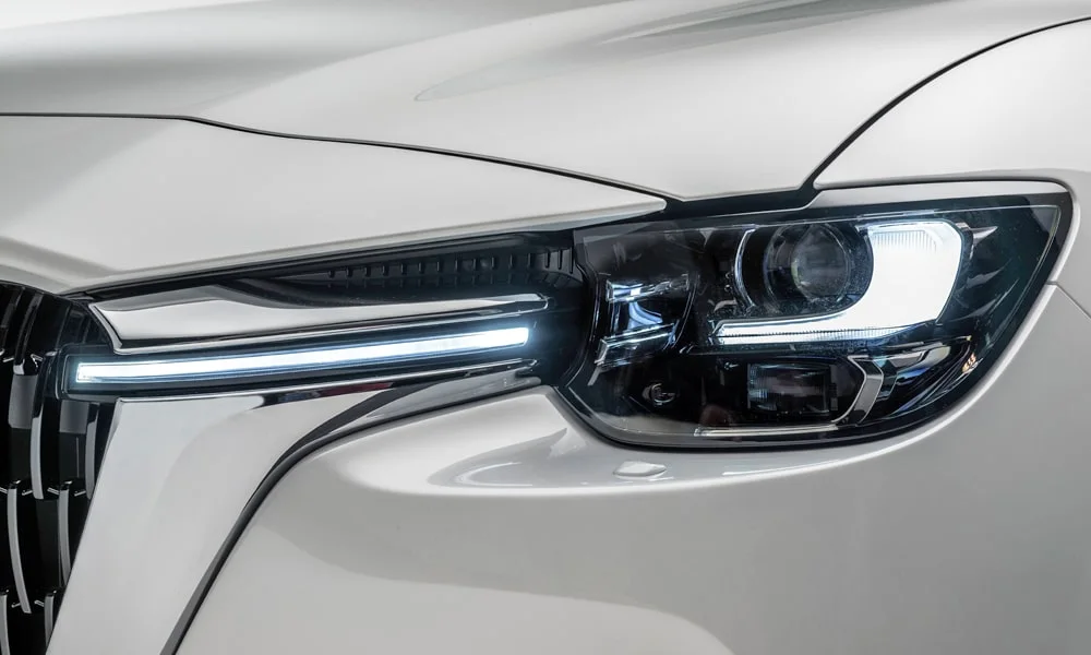 Фото Mazda CX-60 (2024) — передняя оптика. Начинка фары: модули ближнего и дальнего света, ходовые огни Mazda CX-60 (2024) — передняя оптика