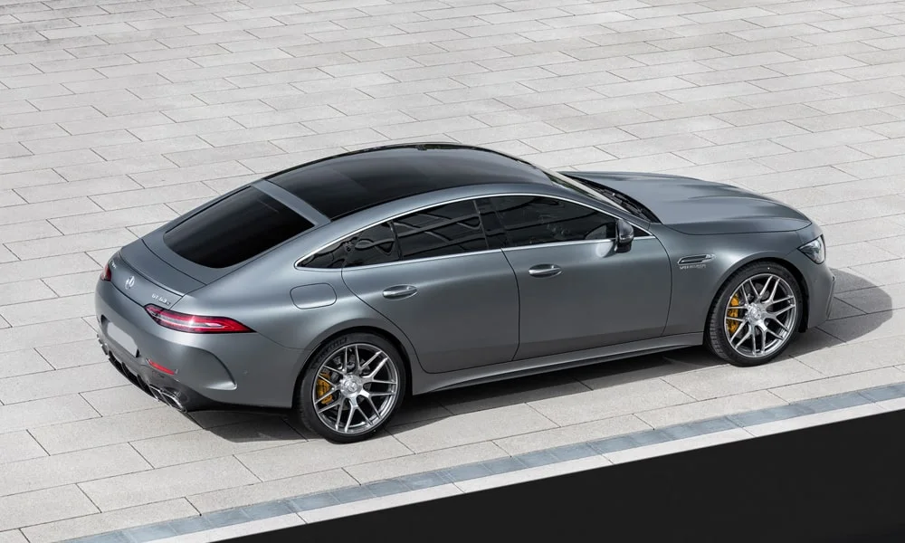 Фото Mercedes-Benz AMG GT — крыша, фото 2. Линия крыши и панорамное остекление с высоты. Рейлинги рассчитаны на поперечины для бокса или велокреплений Mercedes-Benz AMG GT — крыша, фото 2