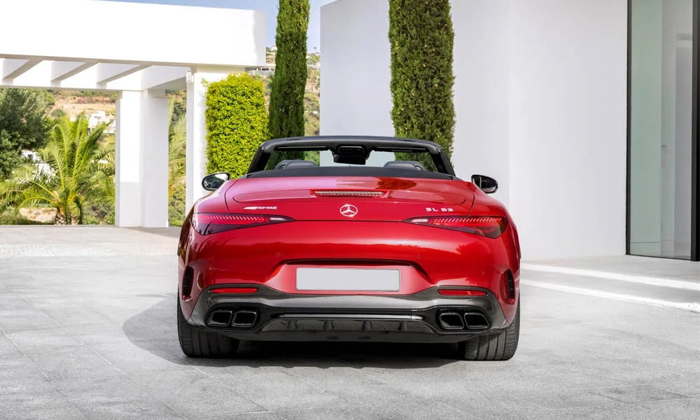Mercedes-Benz AMG SL (2024) — вид сзади, фото 2