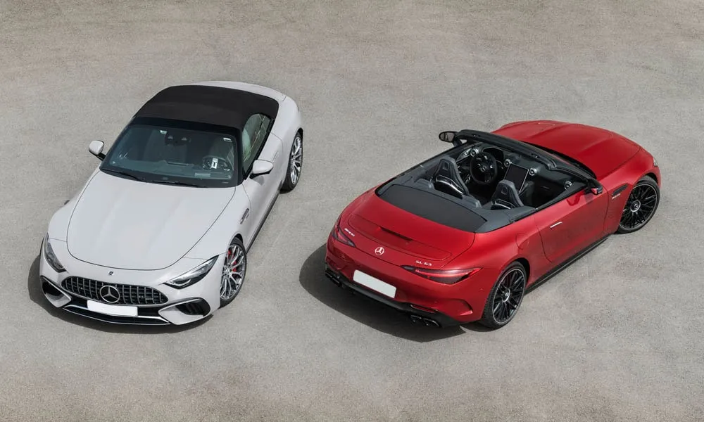 Фото Mercedes-Benz AMG SL (2024) — крыша, фото 5. Линия крыши и панорамное остекление с высоты Mercedes-Benz AMG SL (2024) — крыша, фото 5