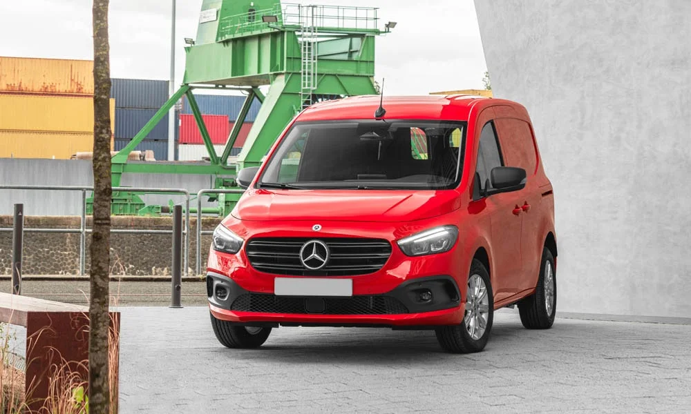 Фото Mercedes-Benz Citan — вид спереди, фото 10. Оптика, решётка и бампер — первое впечатление о модели Mercedes-Benz Citan — вид спереди, фото 10