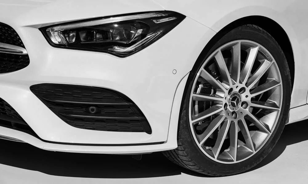 Фото Mercedes-Benz CLA — экстерьер. Фактура и исполнение внешней детали Mercedes-Benz CLA — экстерьер