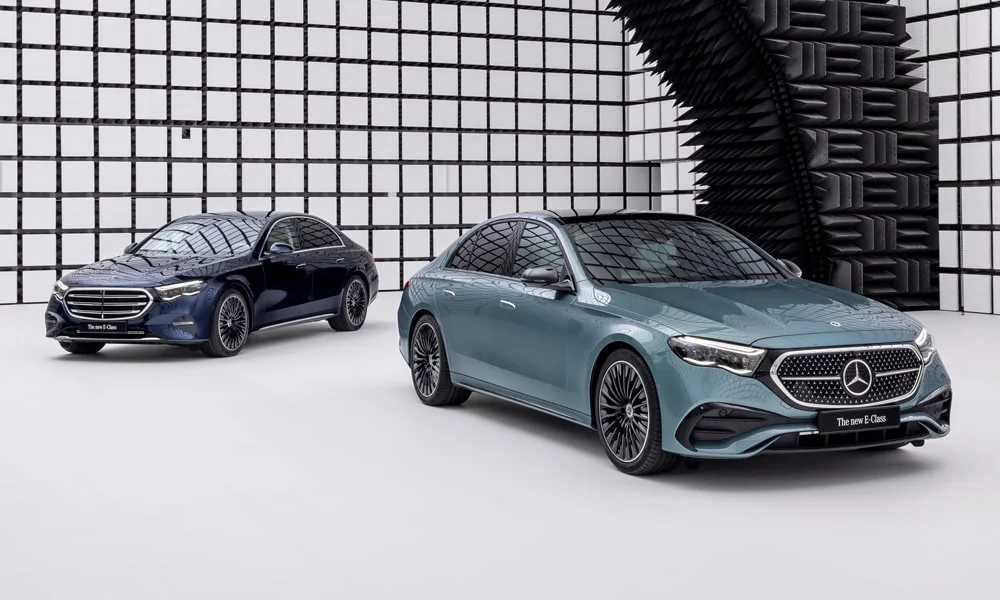 Фото Mercedes-Benz E-Class (2024) — вид спереди, фото 11. Оптика, решётка и бампер — первое впечатление о модели Mercedes-Benz E-Class (2024) — вид спереди, фото 11