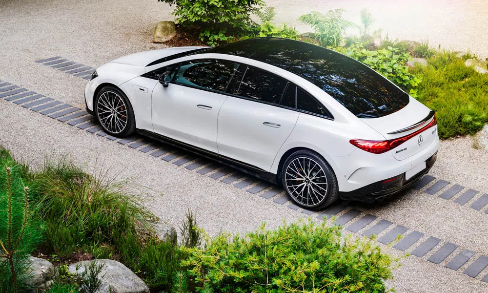 Mercedes-Benz EQE (2024) — крыша