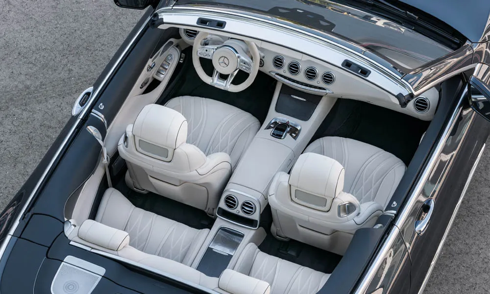 Фото Mercedes-Benz S-Class — интерьер, фото 5. Общий план салона: архитектура панели, консоль и кресла Mercedes-Benz S-Class — интерьер, фото 5