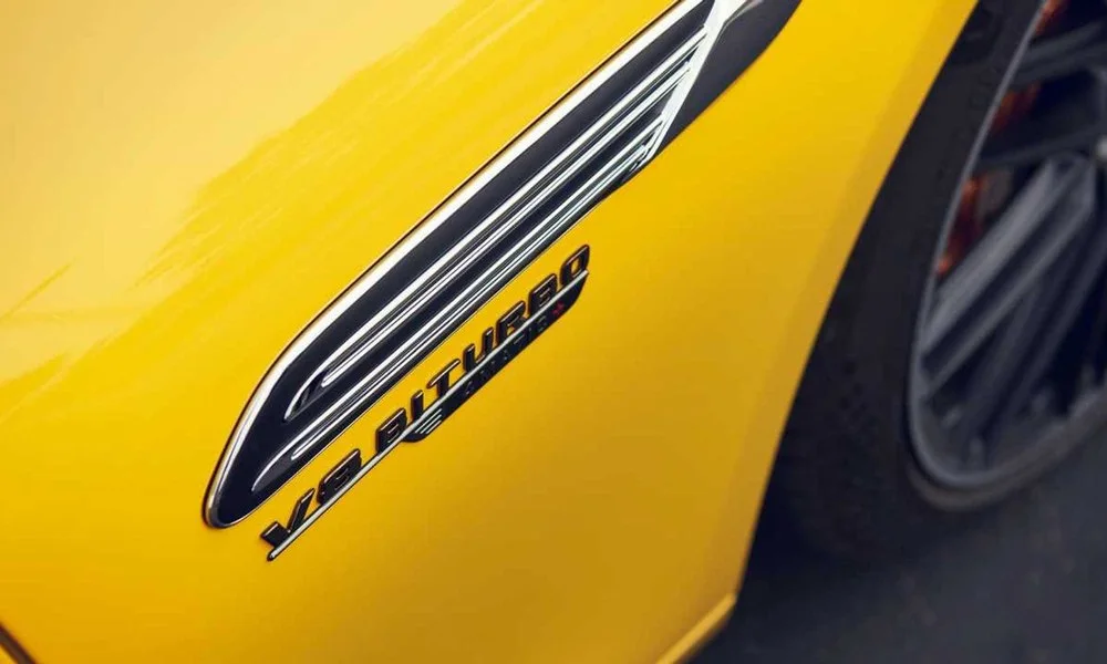 Фото Mercedes-Benz SL — экстерьер. Внешняя деталь кузова вблизи Mercedes-Benz SL — экстерьер