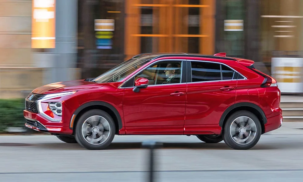 Mitsubishi Eclipse Cross — вид сбоку, фото 2