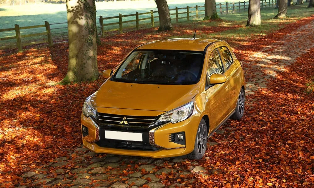 Фото Mitsubishi Space Star — вид спереди, фото 11. Оптика, решётка и бампер — первое впечатление о модели Mitsubishi Space Star — вид спереди, фото 11