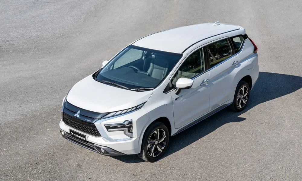 Mitsubishi Xpander (2024) — крыша