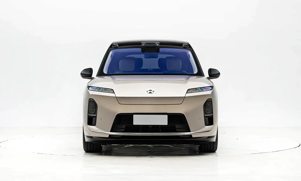 NIO ES8 — вид спереди, фото 2
