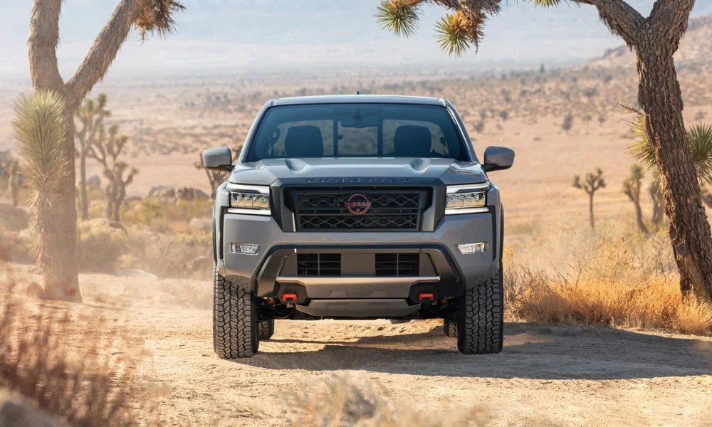 Nissan Frontier (2024) — вид спереди, фото 3