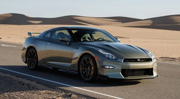 Nissan GT-R
