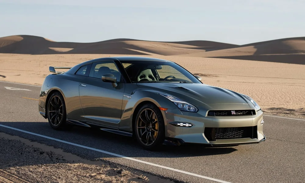 Nissan GT-R