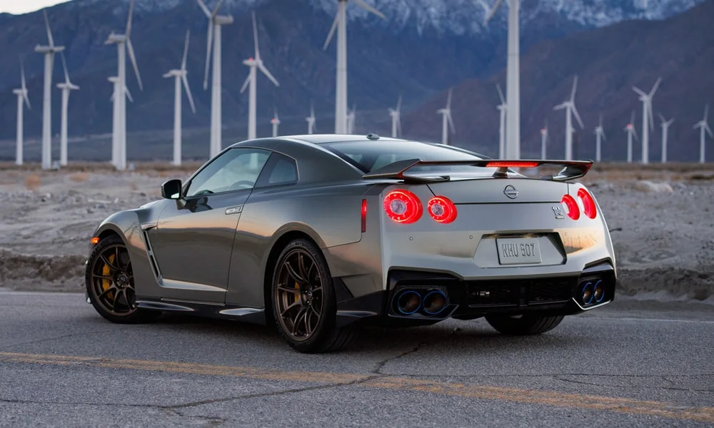 Nissan GT-R