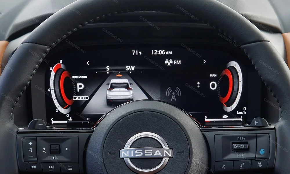 Фото Nissan X-Trail (2024) — приборная панель. Экран приборов за рулём — вся ходовая информация перед глазами. Компоновка приборов настраивается в меню у большинства версий Nissan X-Trail (2024) — приборная панель