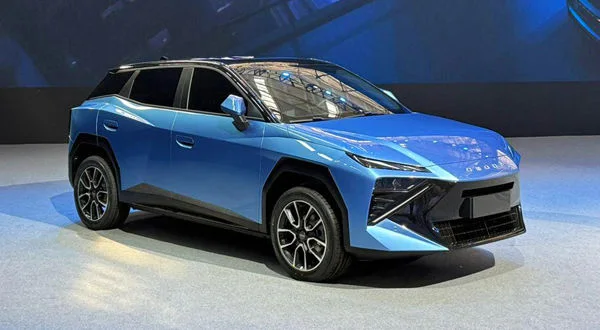 Omoda C4