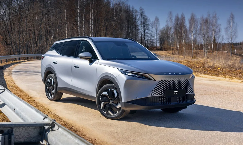 Omoda C7