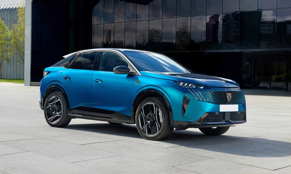 Peugeot 3008 (2024) — вид спереди, фото 3