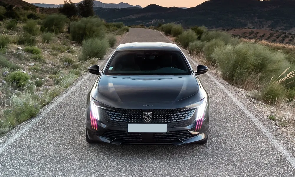 Peugeot 508 (2024) — вид спереди, фото 3