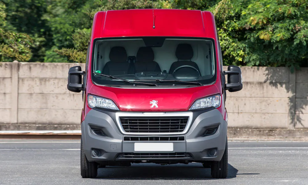 Peugeot Boxer — вид спереди, фото 3
