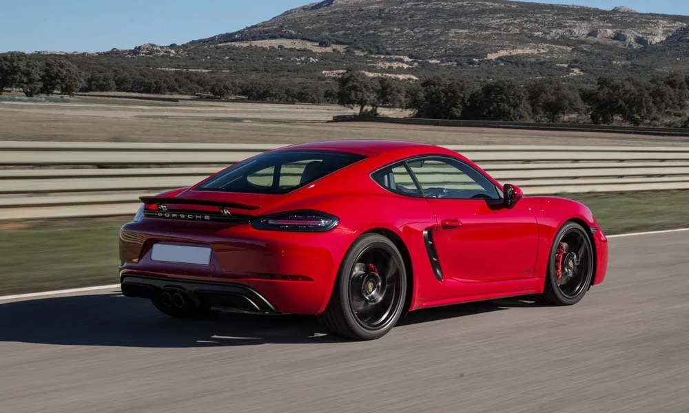Porsche 718 Cayman — вид сзади, фото 3