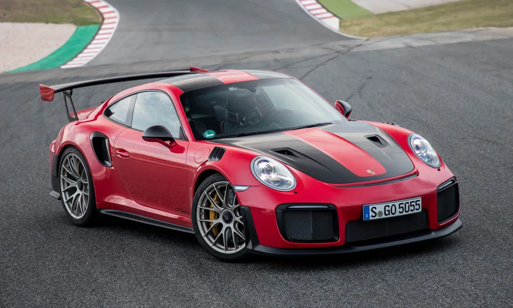 Porsche 911 GT2 RS — вид спереди, фото 3