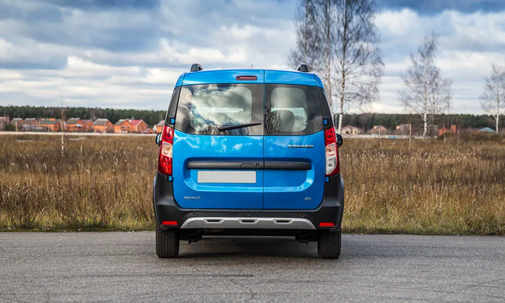 Renault Dokker Stepway — вид сзади, фото 3