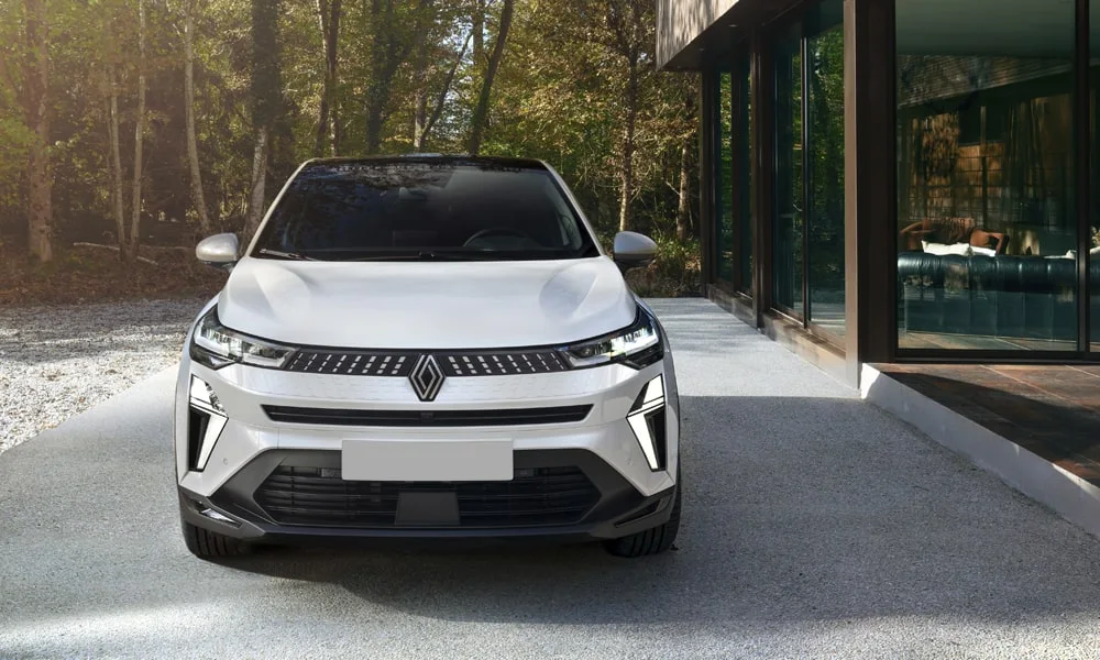 Renault Kaptur (2024) — вид спереди, фото 3