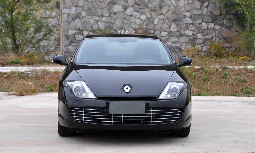Renault Laguna — вид спереди, фото 3