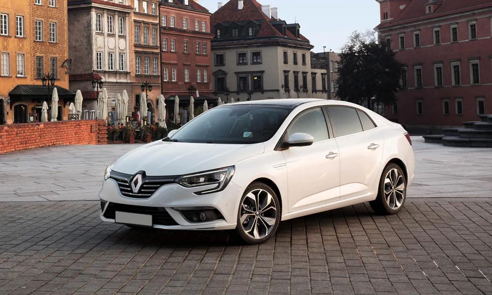 Renault Megane — вид спереди, фото 10