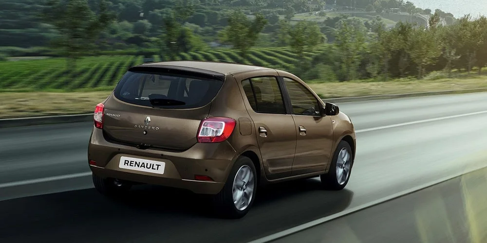 Renault Sandero — вид сзади, фото 4