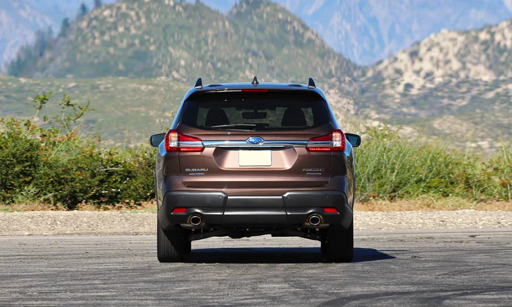 Subaru Ascent (2024) — вид сзади, фото 2