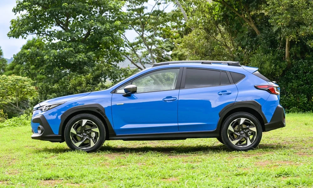 Subaru XV (2024) — вид сбоку