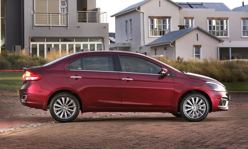 Suzuki Ciaz (2024) — вид сбоку